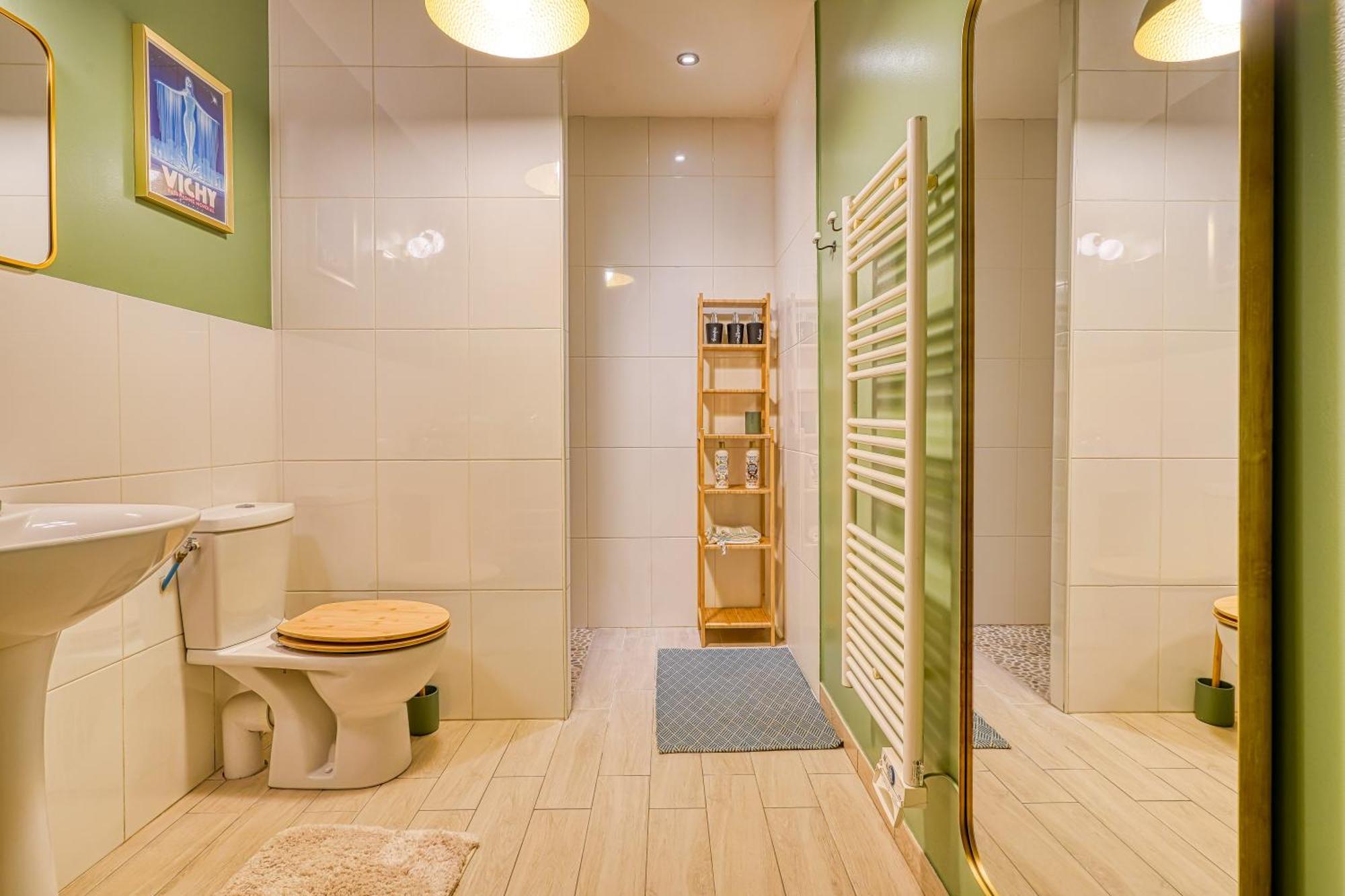 Superbe Studio Avec Terrasse Brunoy エクステリア 写真