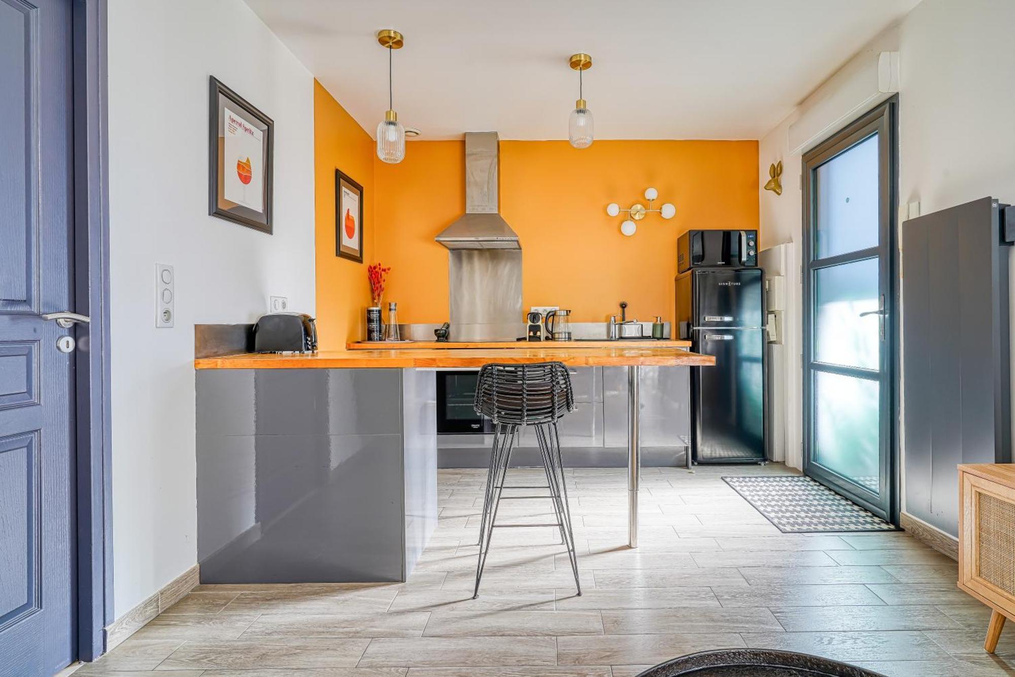 Superbe Studio Avec Terrasse Brunoy エクステリア 写真