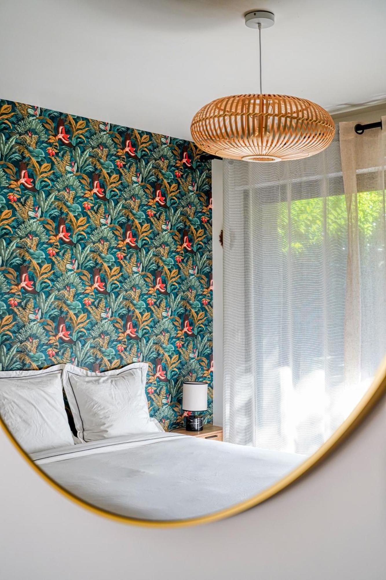 Superbe Studio Avec Terrasse Brunoy エクステリア 写真