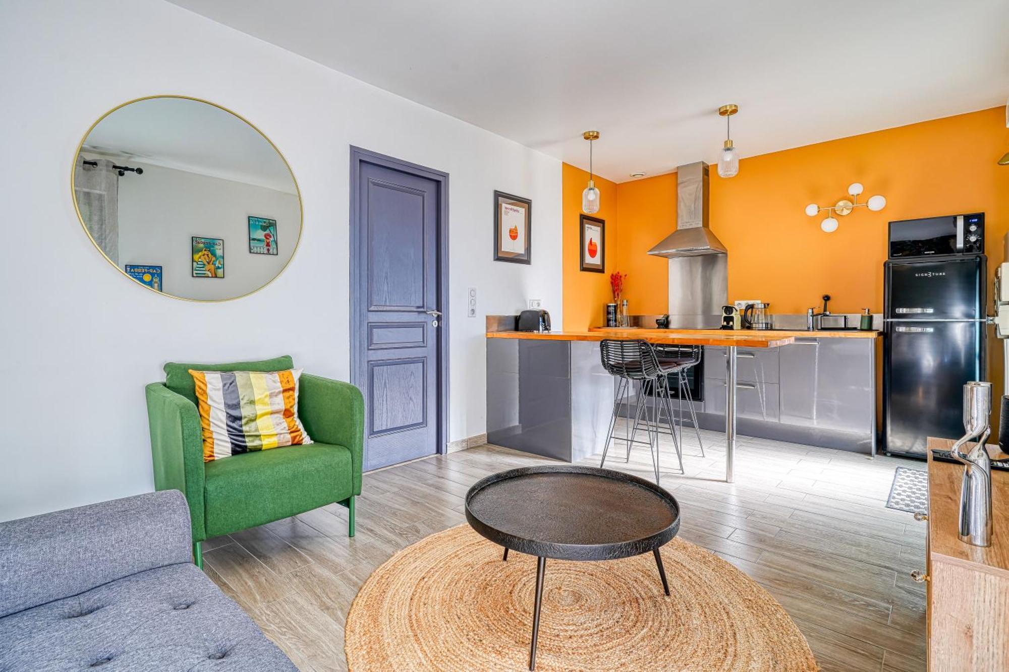 Superbe Studio Avec Terrasse Brunoy エクステリア 写真