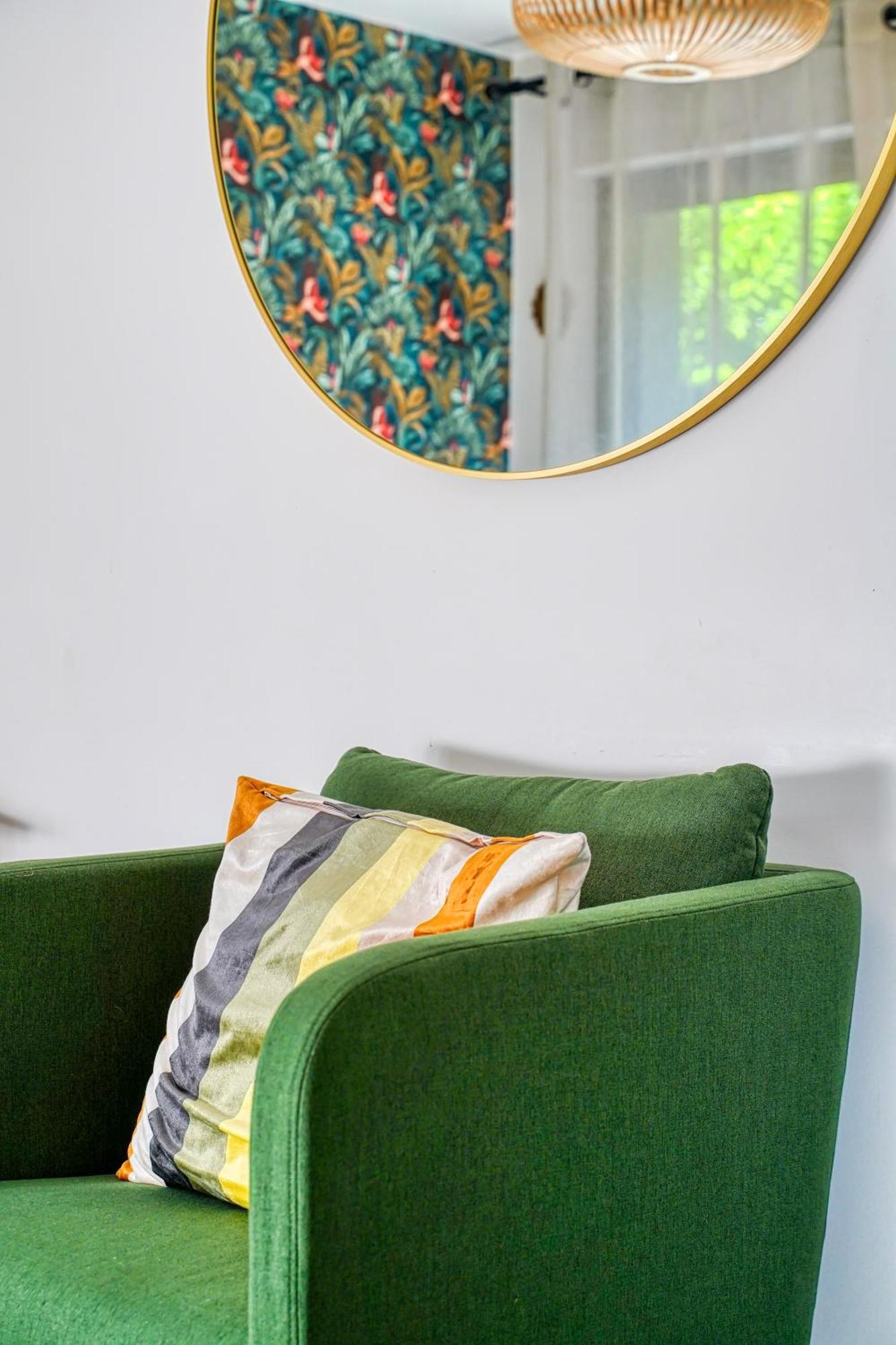 Superbe Studio Avec Terrasse Brunoy エクステリア 写真